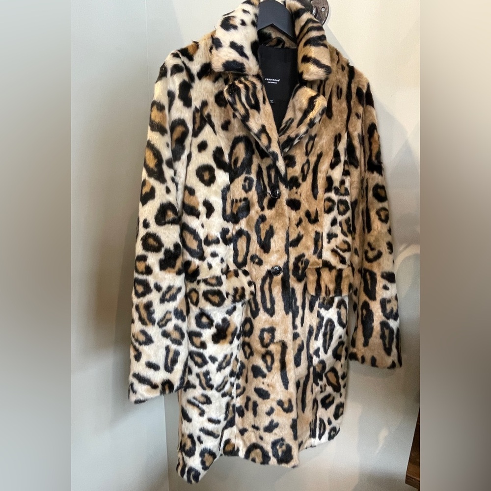 Vero Moda faux fur Leopard Print Coat Size medium fully lined